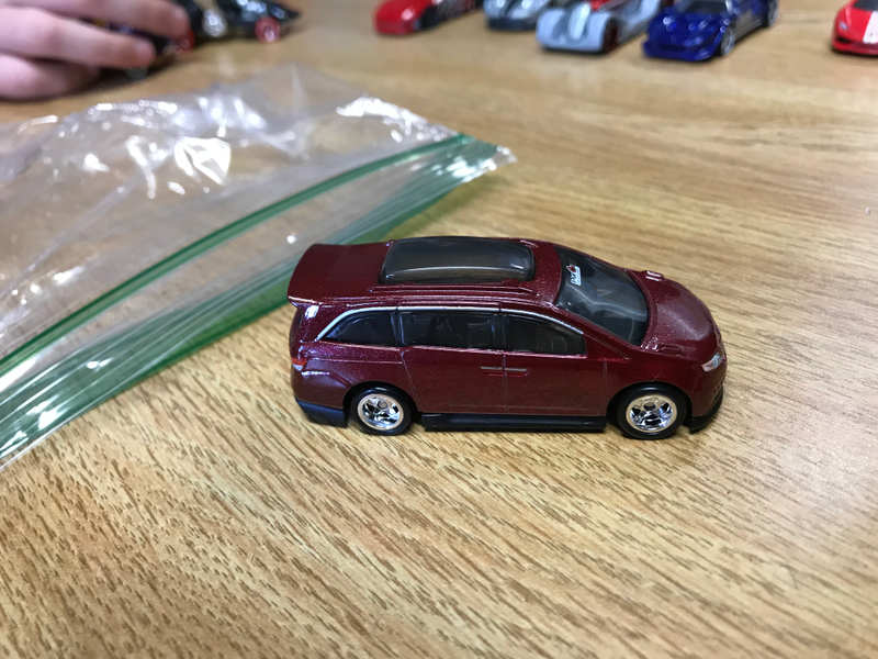 Illustration for article titled 3rd grade Car club review: PURPLE Car Culture Honda Odessey